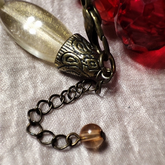 Huge Faceted Cherry Red Transparent Gold Micro Glitter Beaded Vintage Necklace - Picture 6 of 11